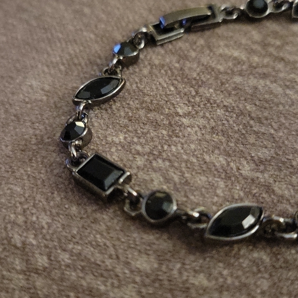 Gunmetal Black Glass Cabochon Geometric Link Bracelet - Picture 4 of 6